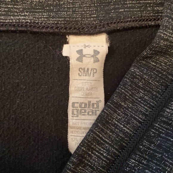 Under armor 1/4 zip pullover fitted woman’s small - Picture 5 of 5